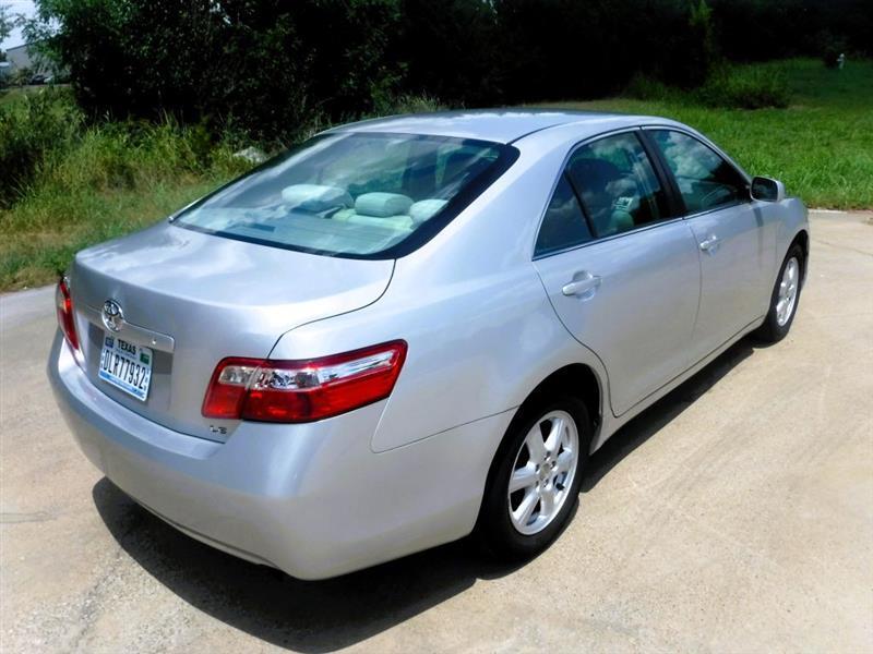 Toyota Camry LE 5-Spd AT 2009
