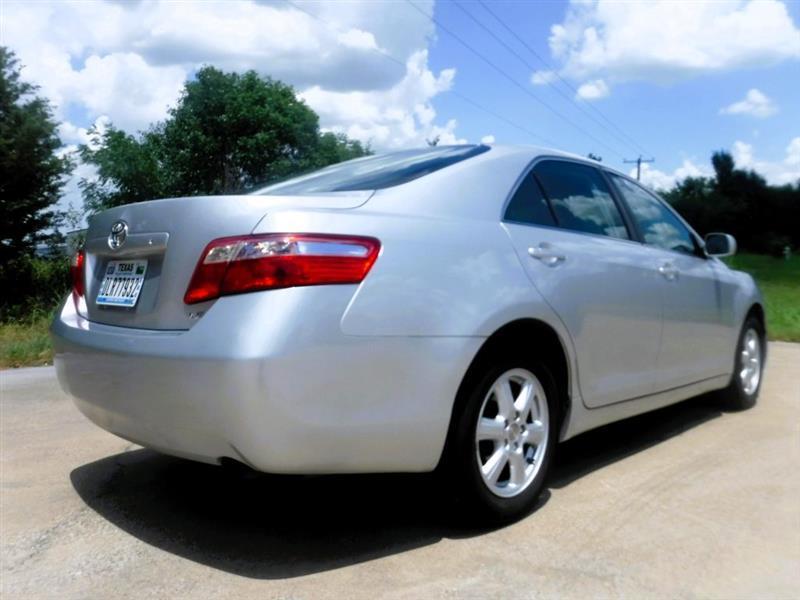 Toyota Camry LE 5-Spd AT 2009