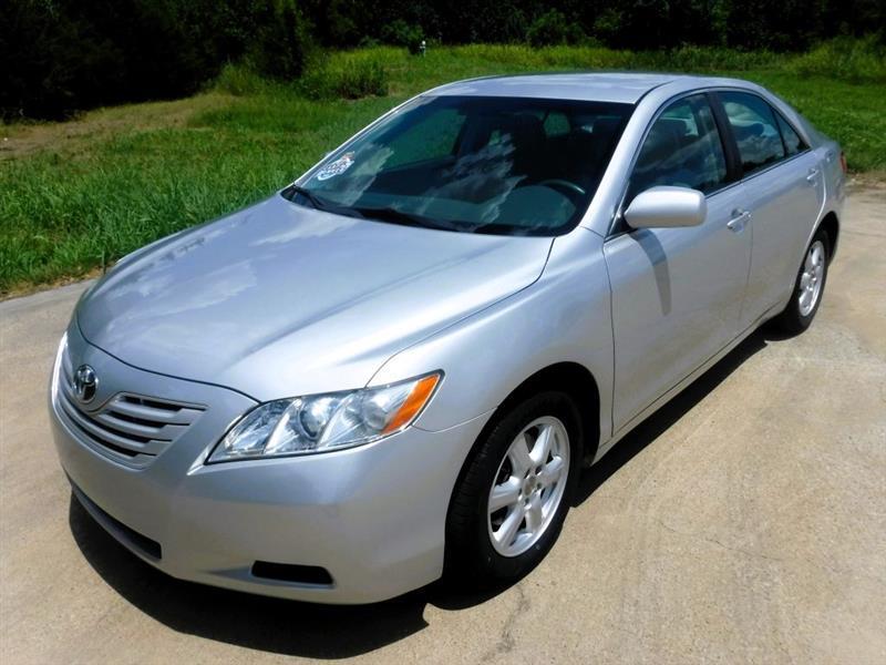 Toyota Camry LE 5-Spd AT 2009