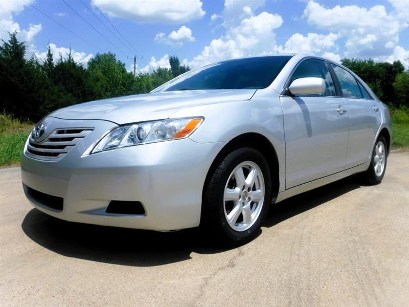Toyota Camry LE 5-Spd AT 2009
