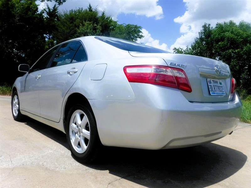 Toyota Camry LE 5-Spd AT 2009