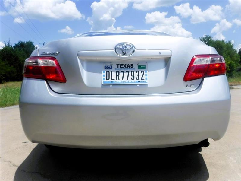 Toyota Camry LE 5-Spd AT 2009