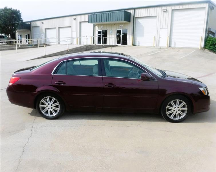 Toyota Avalon Base 2011