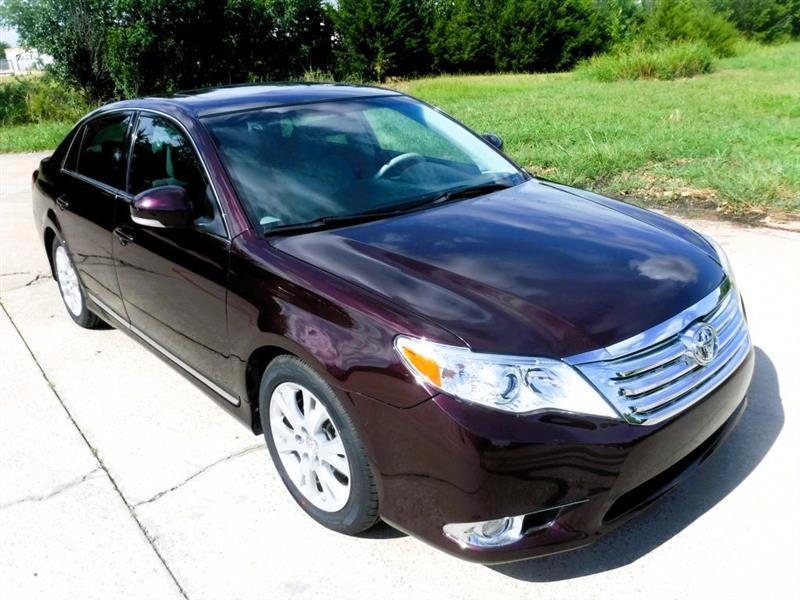 Toyota Avalon Base 2011