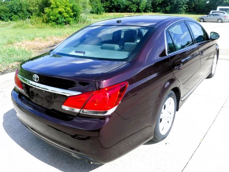 Toyota Avalon Base 2011