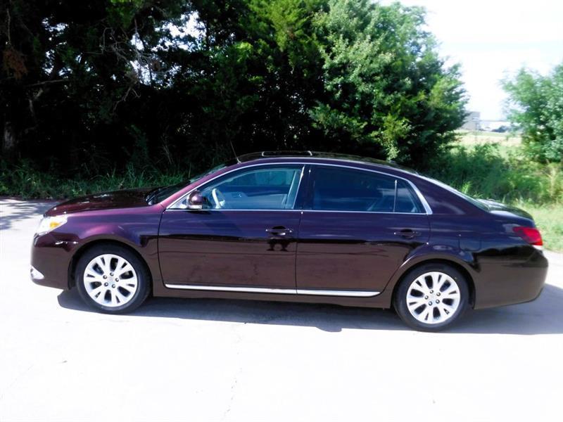 Toyota Avalon Base 2011