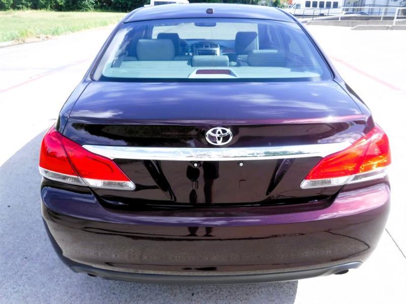 Toyota Avalon Base 2011