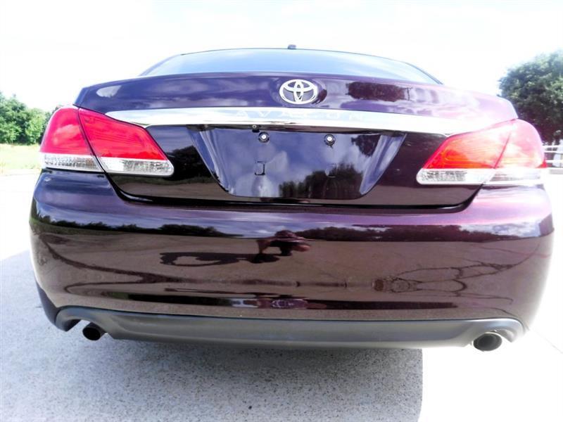 Toyota Avalon Base 2011