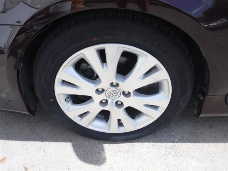 Toyota Avalon Base 2011