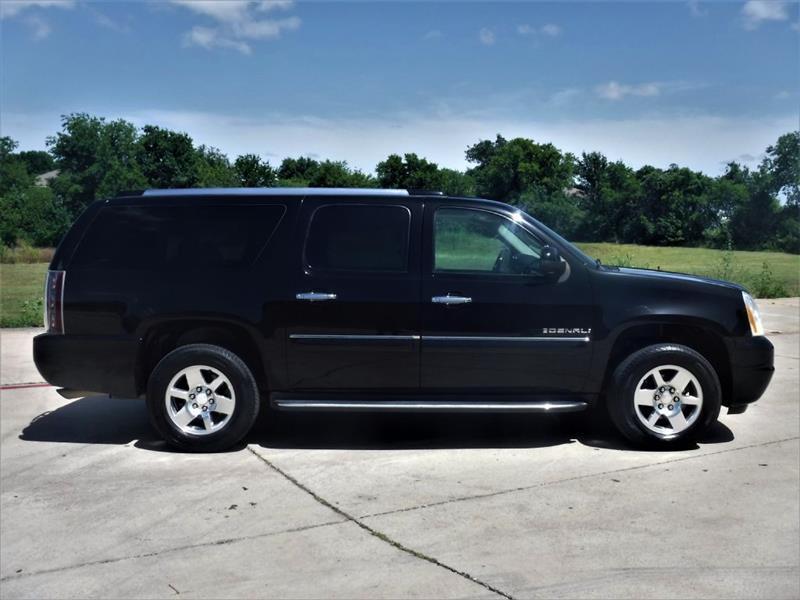 GMC Yukon Denali XL 4WD 2012