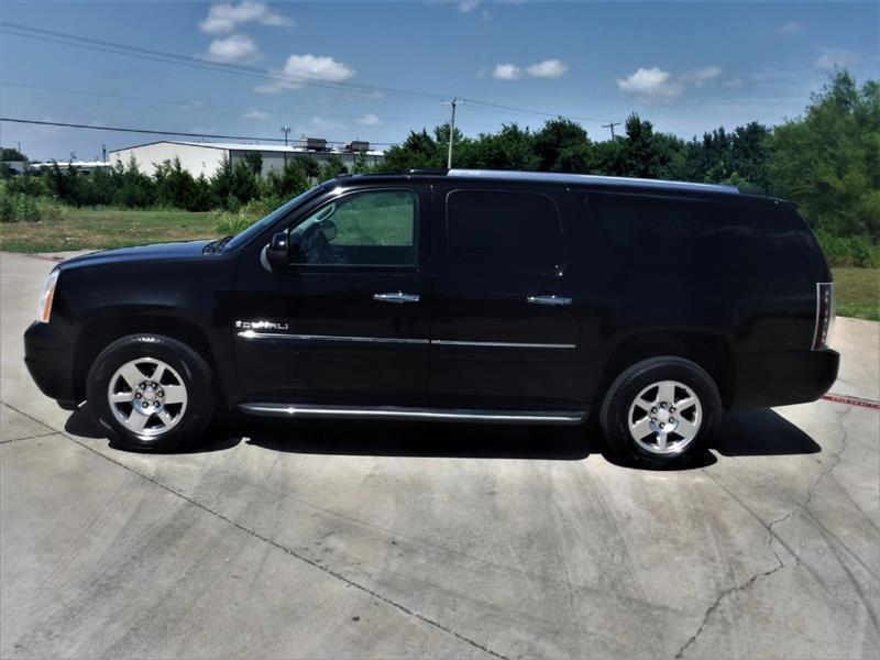 GMC Yukon Denali XL 4WD 2012