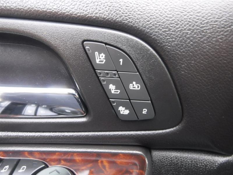 GMC Yukon Denali XL 4WD 2012