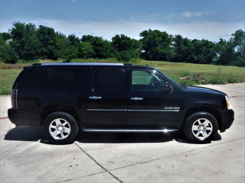 GMC Yukon Denali XL 4WD 2012