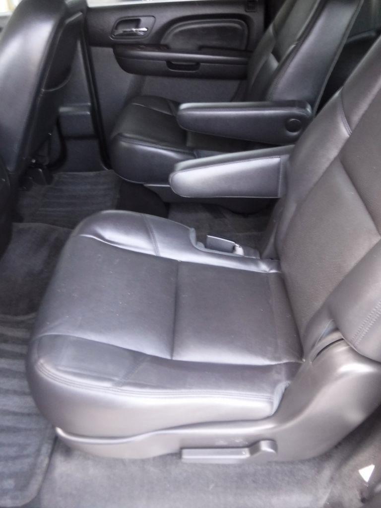 GMC Yukon Denali XL 4WD 2012