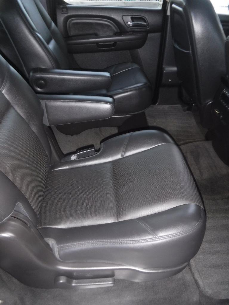 GMC Yukon Denali XL 4WD 2012