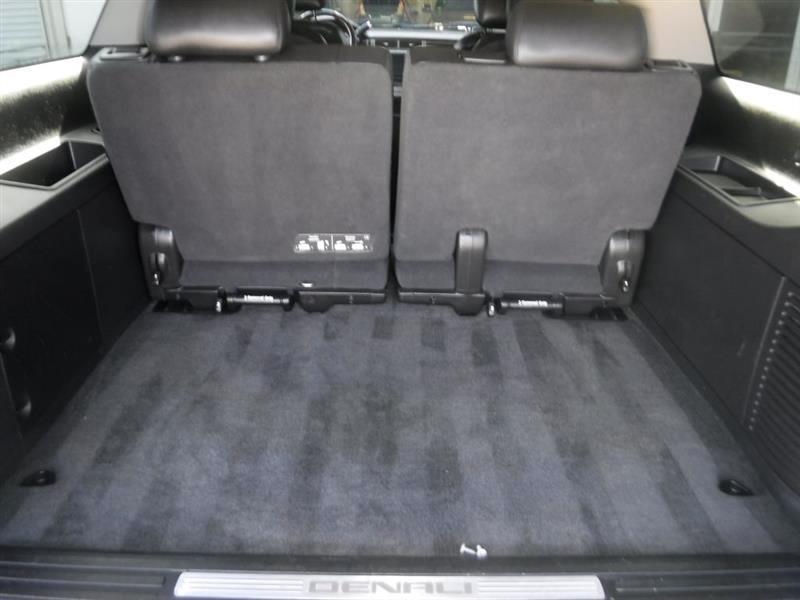 GMC Yukon Denali XL 4WD 2012