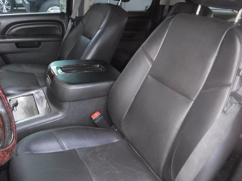 GMC Yukon Denali XL 4WD 2012