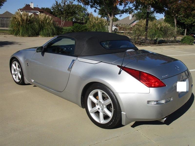 Nissan 350Z Enthusiast Roadster 2005