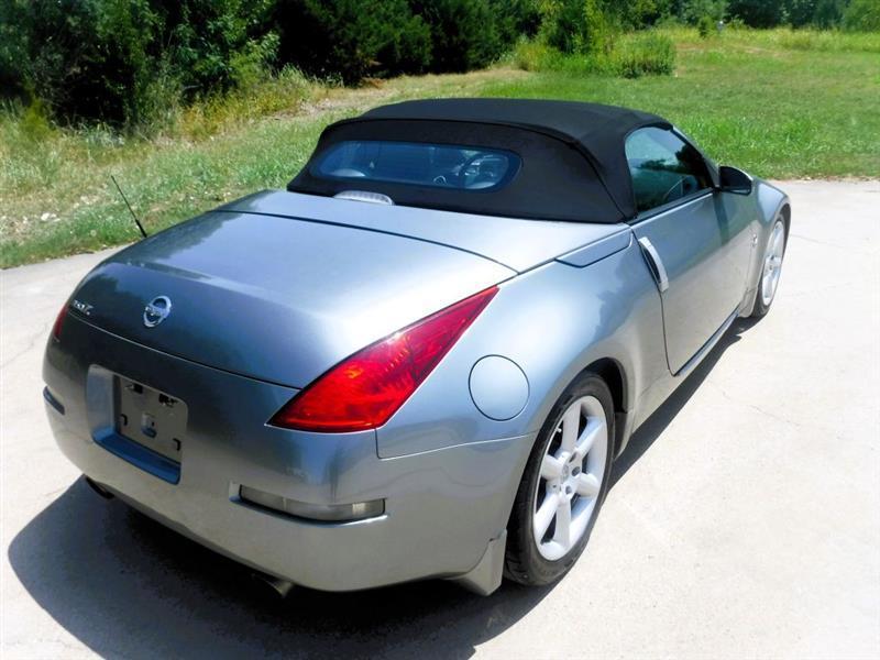 Nissan 350Z Grand Touring Roadster 2005