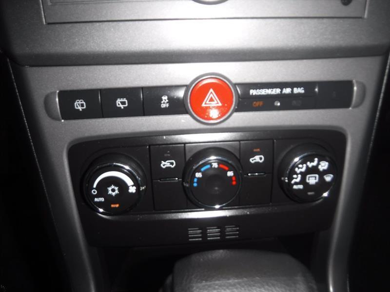 Chevrolet Captiva Sport 2LS FWD 2012