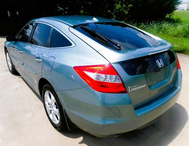 Honda Accord Crosstour EX-L 4WD 5-Spd AT 2011