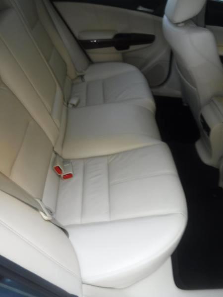 Honda Accord Crosstour EX-L 4WD 5-Spd AT 2011
