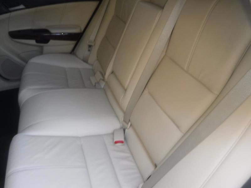 Honda Accord Crosstour EX-L 4WD 5-Spd AT 2011