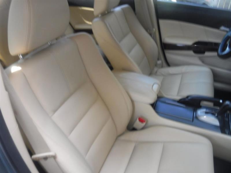Honda Accord Crosstour EX-L 4WD 5-Spd AT 2011