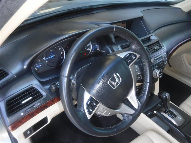 Honda Accord Crosstour EX-L 4WD 5-Spd AT 2011
