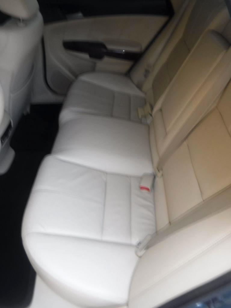 Honda Accord Crosstour EX-L 4WD 5-Spd AT 2011