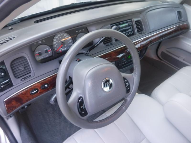 Mercury Grand Marquis LS Premium 2004