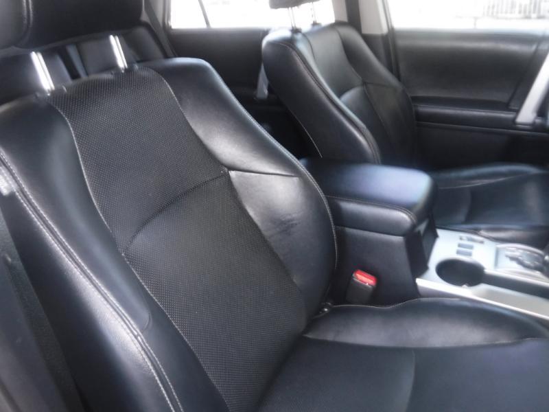 Toyota 4Runner Limited 4WD V6 2014
