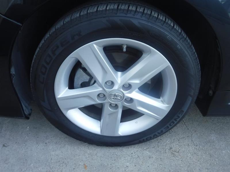 Toyota Camry SE 2013