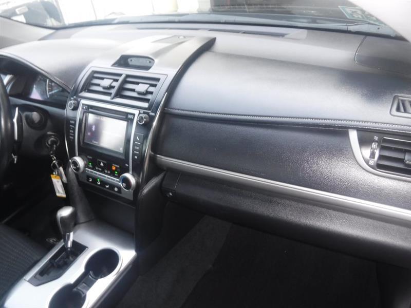 Toyota Camry SE 2013