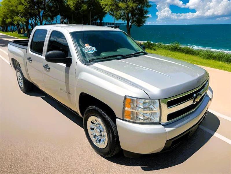 2007 Chevrolet Silverado 1500 LT1 Crew Cab 2WD