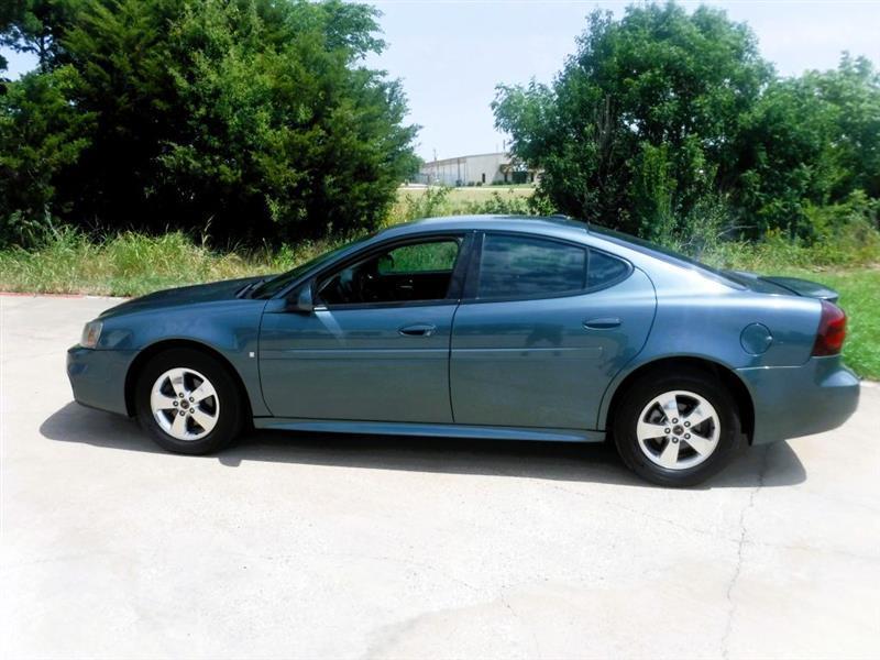 Pontiac Grand Prix Base 2006