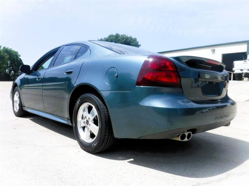 Pontiac Grand Prix Base 2006