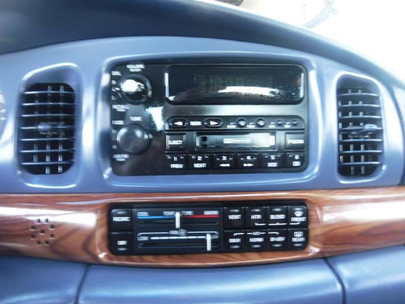 Buick LeSabre Custom 2001
