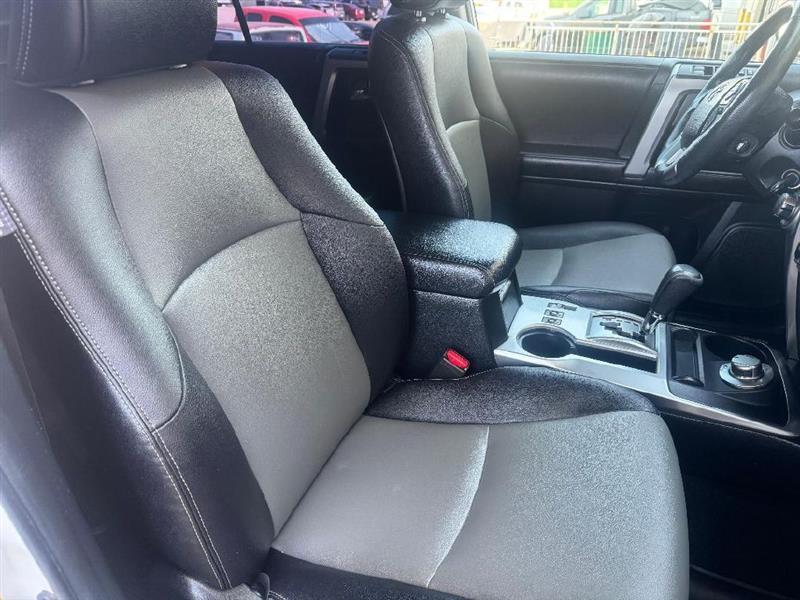 Toyota 4Runner SR5 Premium 4D SUV 4X4 V6 2018