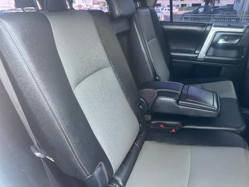 Toyota 4Runner SR5 Premium 4D SUV 4X4 V6 2018