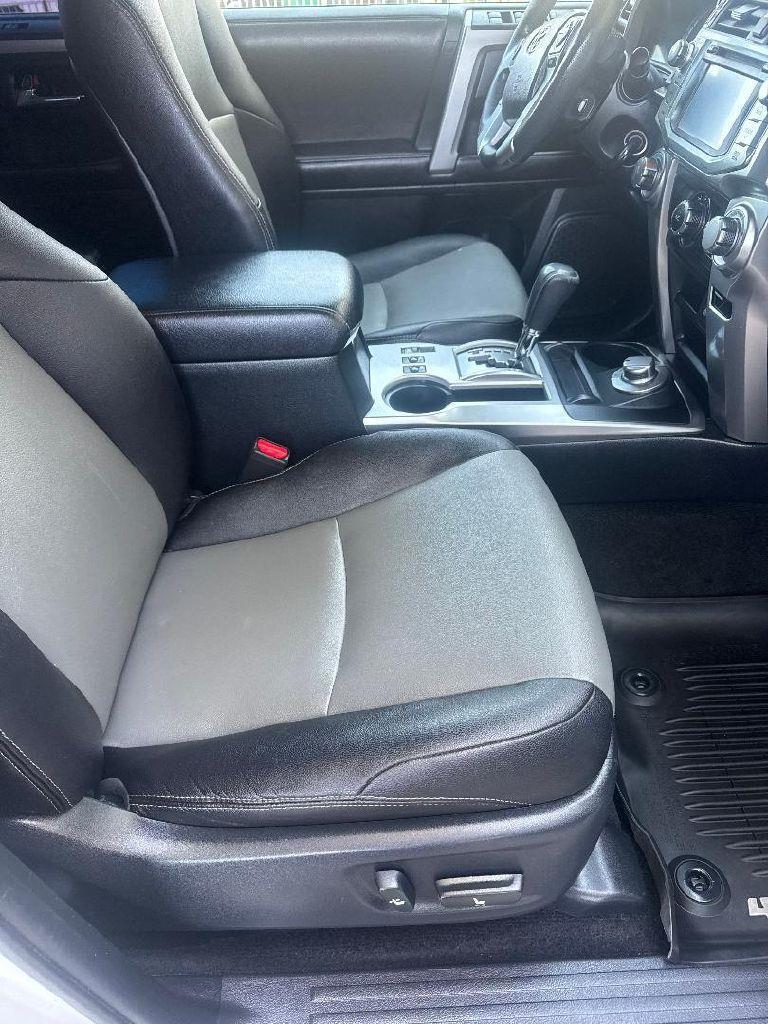 Toyota 4Runner SR5 Premium 4D SUV 4X4 V6 2018