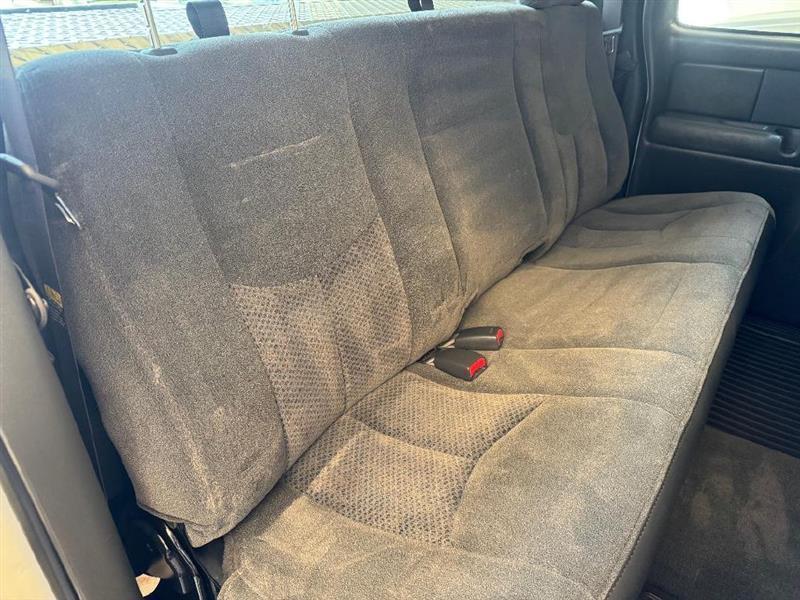 Chevrolet Silverado 2500HD Ext. Cab Long Bed 4WD 2003