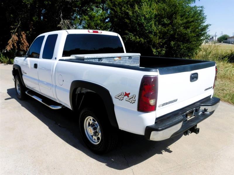 Chevrolet Silverado 2500HD Ext. Cab Short Bed 4WD 2003