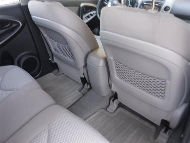 Toyota RAV4 Base I4 2WD 2012