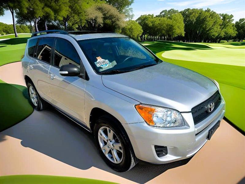 Toyota RAV4 LE 2012