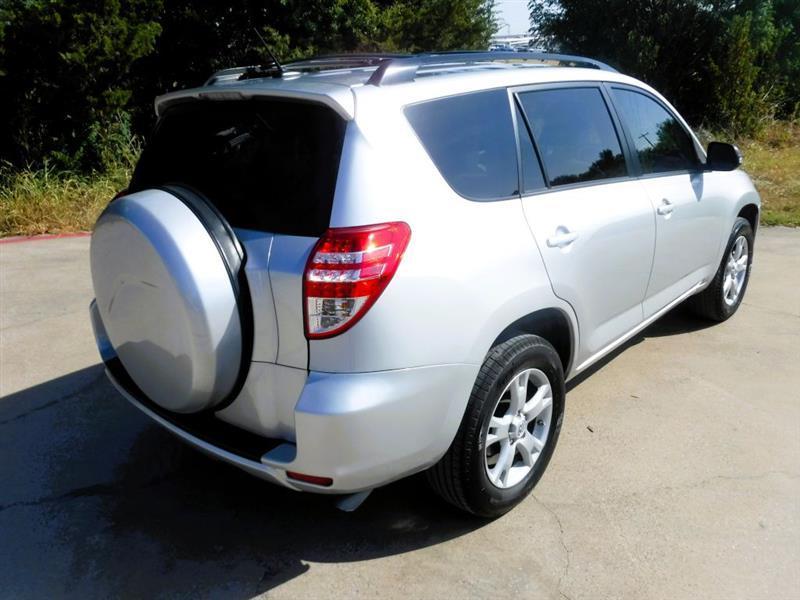 Toyota RAV4 LE 2012