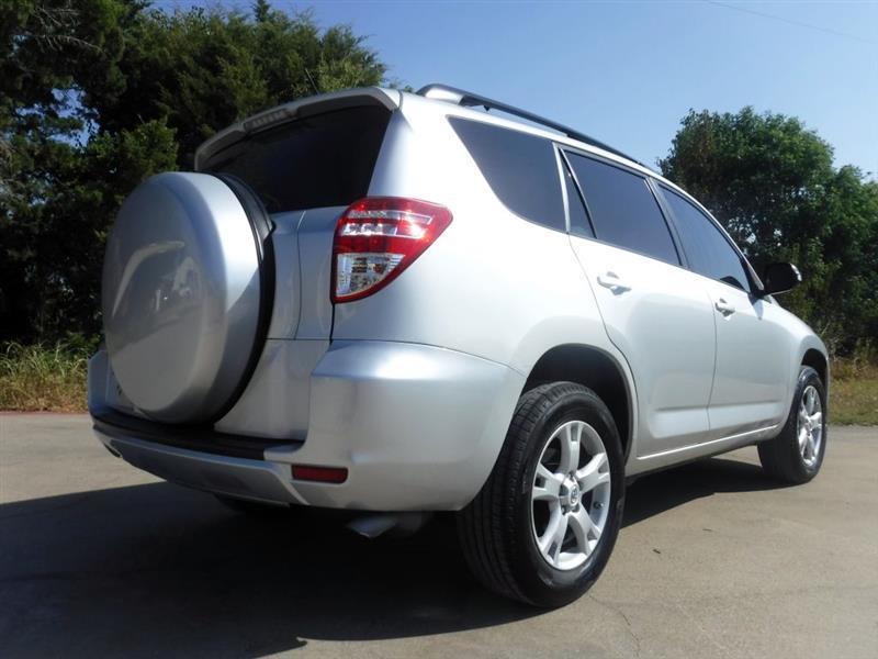 Toyota RAV4 LE 2012