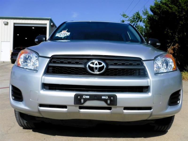 Toyota RAV4 LE 2012