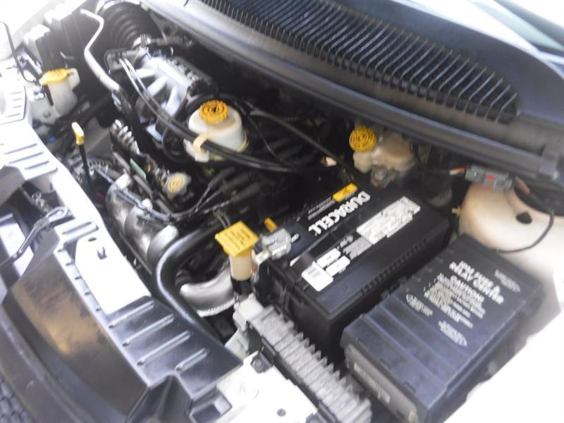 Dodge Caravan SE 2003
