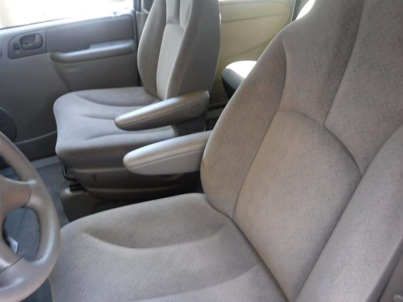 Dodge Caravan SE 2003